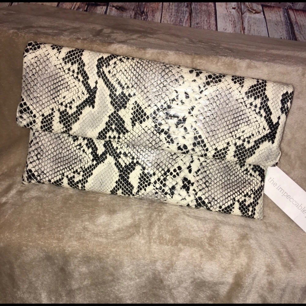 NWT  snake print clutch shoulder bag purse